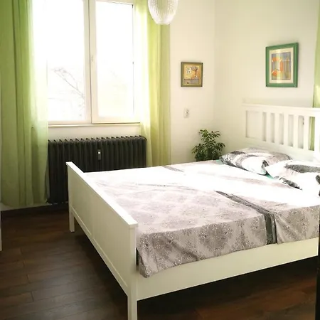 Sunny Downtown Apartment For 4 Sofia Exterior photo